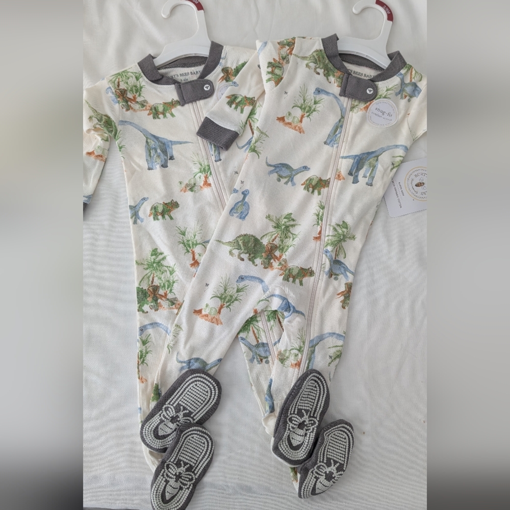 NWT Burt's Bees Baby both sleepers